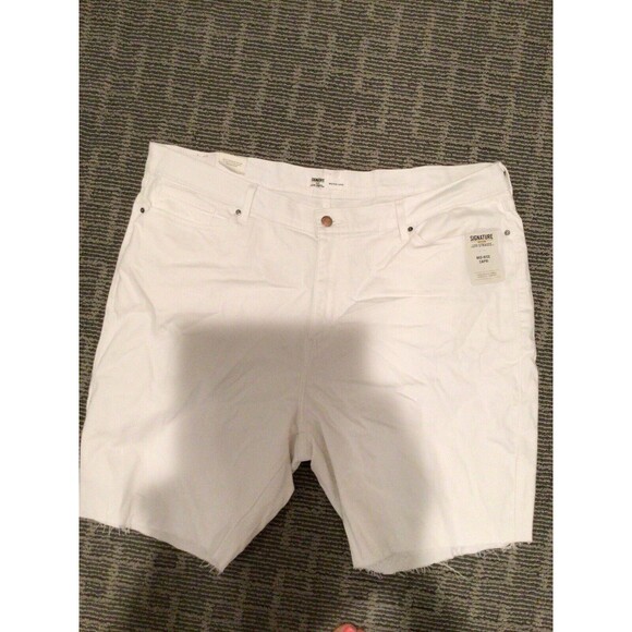 Signature Levi Strauss mid rise capri Cut Off Into Bermuda‎ Shorts Size 24 White - Picture 1 of 4